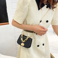 Women's Small Pu Leather Solid Color Fashion Chain Square Flip Cover Crossbody Bag main image 2