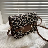 Women's Medium Pu Leather Color Block Leopard Vintage Style Square Magnetic Buckle Crossbody Bag sku image 4