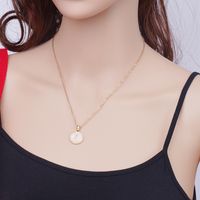 Simple Style Round Letter Stainless Steel Pendant Necklace Gold Plated Shell Stainless Steel Necklaces main image 2