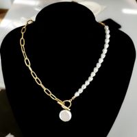Großhandel Schmuck Einfacher Stil Runden Künstliche Perle Eisen Überzug Halskette Mit Anhänger main image 3