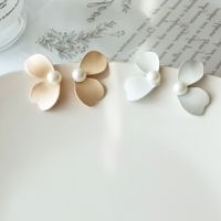 Simple Style Flower Alloy Stoving Varnish Earrings 1 Pair main image 2