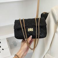 Women's Small All Seasons Pu Leather Solid Color Streetwear Square Flip Cover Underarm Bag main image 3