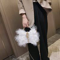 Women's Small Fur Solid Color Streetwear Rhinestone Pearl Square Flip Cover Crossbody Bag main image 1