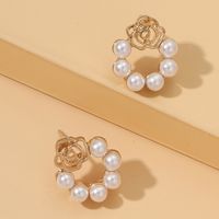 Sweet Flower Alloy Hollow Out Pearl Women's Ear Studs 1 Pair main image 5