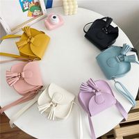 Women's Small Pu Leather Solid Color Fashion Tassel Square Magnetic Buckle Crossbody Bag main image 6