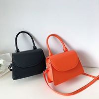 Women's Small Pu Leather Solid Color Basic Square Magnetic Buckle Crossbody Bag main image 2