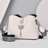 Women's Medium Pu Leather Solid Color Cute Tassel Square Zipper Crossbody Bag sku image 6