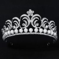 Baroque Alloy Crown European And American Wedding Bridal Jewelry Banquet Performance Headdress Rhinestone Pearl Crown sku image 3