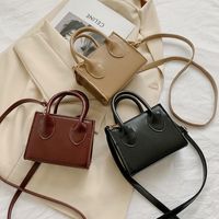 Women's Mini Pu Leather Solid Color Vintage Style Square Zipper Crossbody Bag main image 4