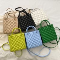 Women's Small Pu Leather Solid Color Basic Square Zipper Crossbody Bag main image 5
