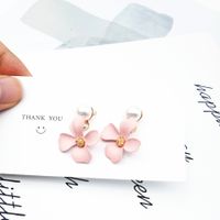 1 Set Simple Style Flower Imitation Pearl Alloy Iron Ear Studs main image 1