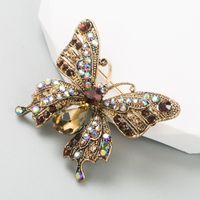 Fashion Cat Butterfly Alloy Inlay Rhinestones Brooches main image 3