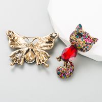 Fashion Cat Butterfly Alloy Inlay Rhinestones Brooches main image 4