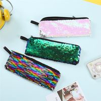 Femmes Petit Polyester Bande Mode Forme D'oreiller Fermeture Éclair Trousse De Maquillage main image 1