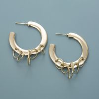 Fashion C Shape Metal Hoop Earrings main image 2