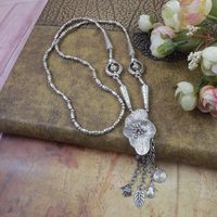 Ethnic Style Leaf Palm Flower Alloy Three-dimensional Women's Pendant Necklace 1 Piece main image 2