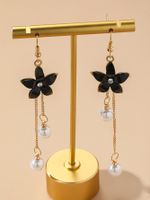 Simple Style Flower Alloy Tassel Artificial Pearls Women's Drop Earrings 1 Pair sku image 3