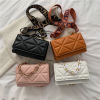 Women's Small Pu Leather Solid Color Lingge Fashion Square Magnetic Buckle Crossbody Bag main image 2