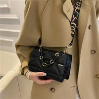 Women's Small Pu Leather Solid Color Lingge Fashion Square Magnetic Buckle Crossbody Bag main image 6