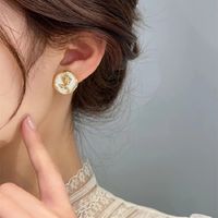 Simple Style Rose Alloy Plating Shell Women's Ear Studs main image 3