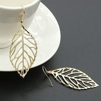 1 Pair Simple Style Leaves Hollow Out Alloy Ear Hook main image 4