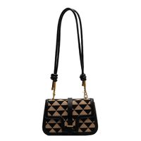 Women's Pu Leather Geometric Fashion Quilted Square Zipper Magnetic Buckle Crossbody Bag sku image 2