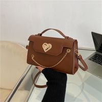 Women's Small Pu Leather Solid Color Streetwear Chain Square Magnetic Buckle Crossbody Bag main image 6