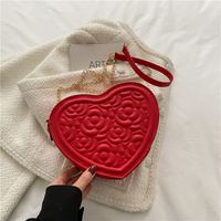 Women's Medium Pu Leather Solid Color Streetwear Heart-shaped Zipper Crossbody Bag sku image 4