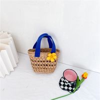 Kid's Small Spring&summer Straw Solid Color Cute Flowers Bucket Open Straw Bag sku image 7
