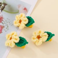 Women's Fashion Flower Knit Braid Hair Clip sku image 1