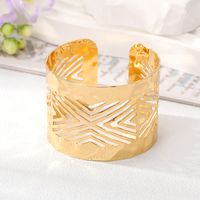 Vintage Style Rhombus Alloy Plating Hollow Out Women's Bangle 1 Piece main image 4