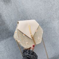 Women's Medium Straw Solid Color Vacation Tassel Magnetic Buckle Crossbody Bag sku image 4