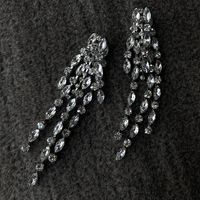 Elegant Geometric Rhinestone Earrings main image 2