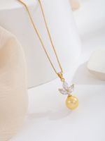 Fashion Shamrock Alloy Artificial Pearls Pendant Necklace main image 2