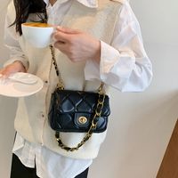 Women's Small All Seasons Pu Leather Solid Color Fashion Square Lock Clasp Chain Bag sku image 2