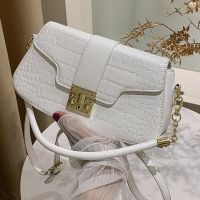 Women's Small All Seasons Pu Leather Solid Color Fashion Square Lock Clasp Underarm Bag main image 5
