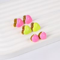 Fashion Round Heart Shape Copper Plating Ear Studs 1 Pair main image 1