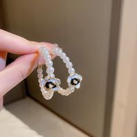 Mode Fleur Alliage Placage Perles Artificielles Femmes Des Boucles D'oreilles 1 Paire main image 2