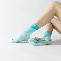 Femmes Mode Bloc De Couleur Coton Émoroïderie Crew Socks sku image 4