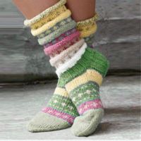 Frau Mode Streifen Polyester Jacquard Crew Socken main image 6