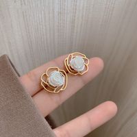 Fashion Flower Alloy Inlay Artificial Gemstones Pearl Women's Ear Studs 1 Pair sku image 3