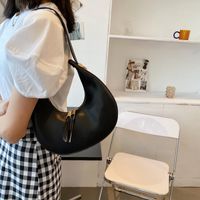 Women's Small All Seasons Pu Leather Vintage Style Underarm Bag main image 3