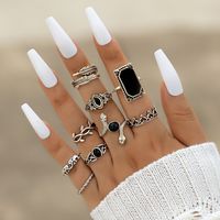 Vintage Style Leaves Crown Snake Alloy Inlay Artificial Gemstones Women's Rings 9 Pieces main image 1