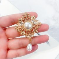 Fashion Geometric Alloy Plating Artificial Pearls Women's Brooches main image 5