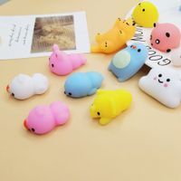 New Cute Soft Rubber Ball Squeezing Decompression Creative Toy Random main image 4