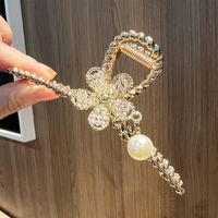 Women's Elegant Fashion Flower Metal Pearl Braid Flowers Artificial Gemstones Artificial Pearls Hair Clip main image 5