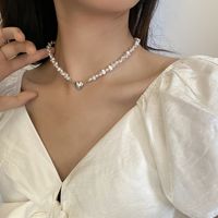 Fashion Heart Shape Imitation Pearl Beaded Women's Necklace 1 Piece main image 2
