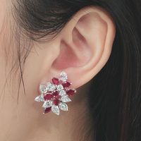 Fashion Petal Copper Inlay Artificial Diamond Ear Studs 1 Pair main image 1