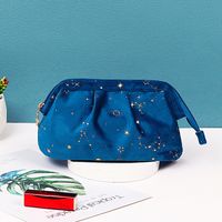 Women's Small All Seasons Velvet Solid Color Fashion Square Zipper Cosmetic Bag sku image 1