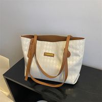 Women's All Seasons Pu Leather Solid Color Fashion Square Zipper Tote Bag main image 5